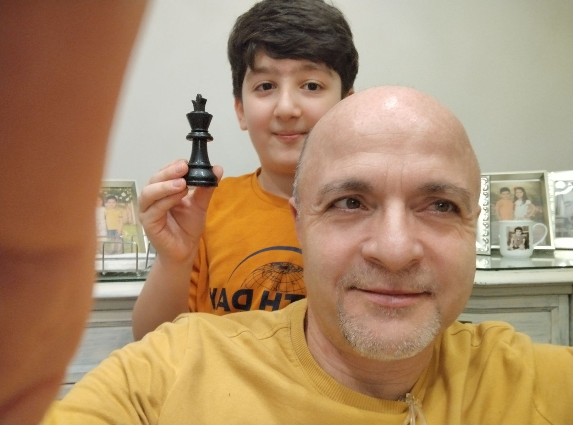 Ogrencilerler birebir satranc egitim